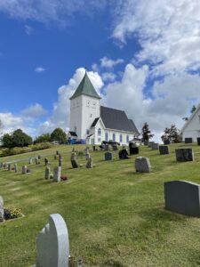 Frogner kirke, kirkegård