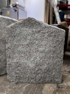 Jølstad gravstein, grå granitt, 60x50