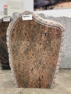 Jølstad gravstein, Søder