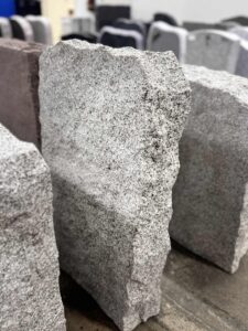 Jølstad gravstein, Støren, råsatt